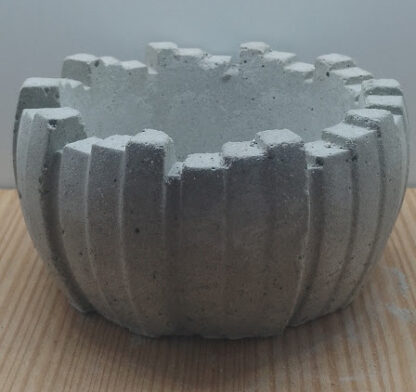 Betonový květináč KASA