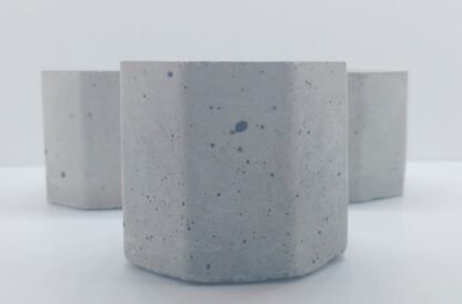 Sada betonových květináčů HEXAGON - 3ks